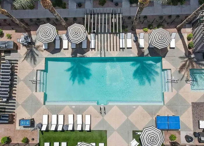 Cozysuites - Westgate With Pool 10