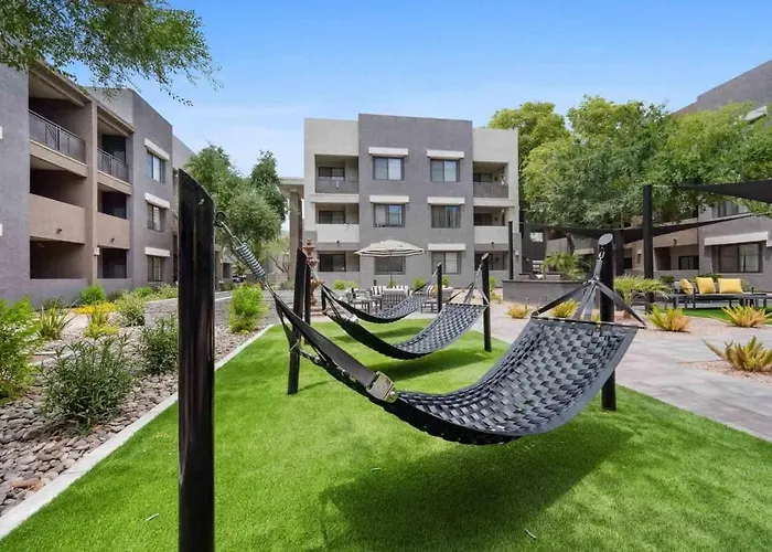 Cozysuites - Westgate With Pool 10 Apartment *
