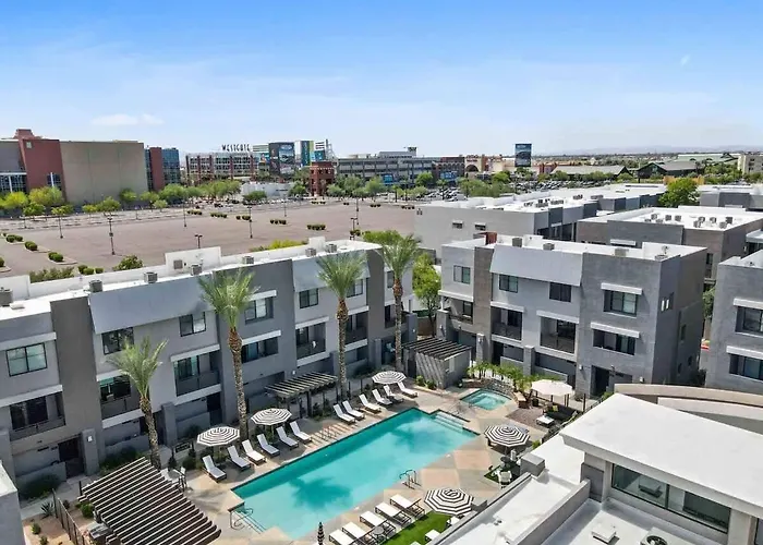 Cozysuites - Westgate With Pool 10